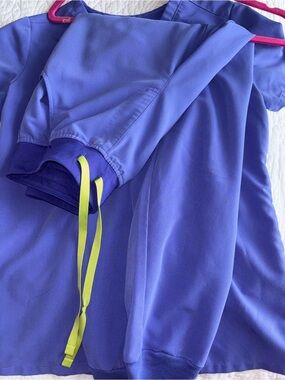 Figs Purple Top with Neon Yellow Drawcord